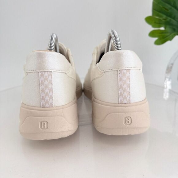 Bzees Womens Time Square Slip On Sneakers Size 11 White Canvas Comfy Shoes - Picture 7 of 15